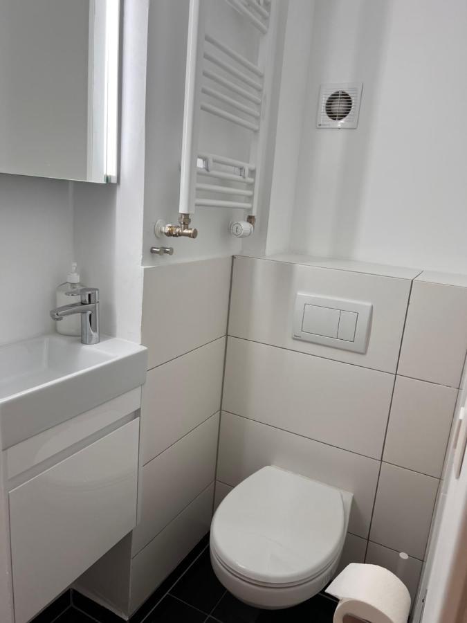 Апарт готель Roessli Self Check In 24-7 Free Parking Unterageri Екстер'єр фото